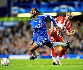 Drogba dive (via the best eleven.com)